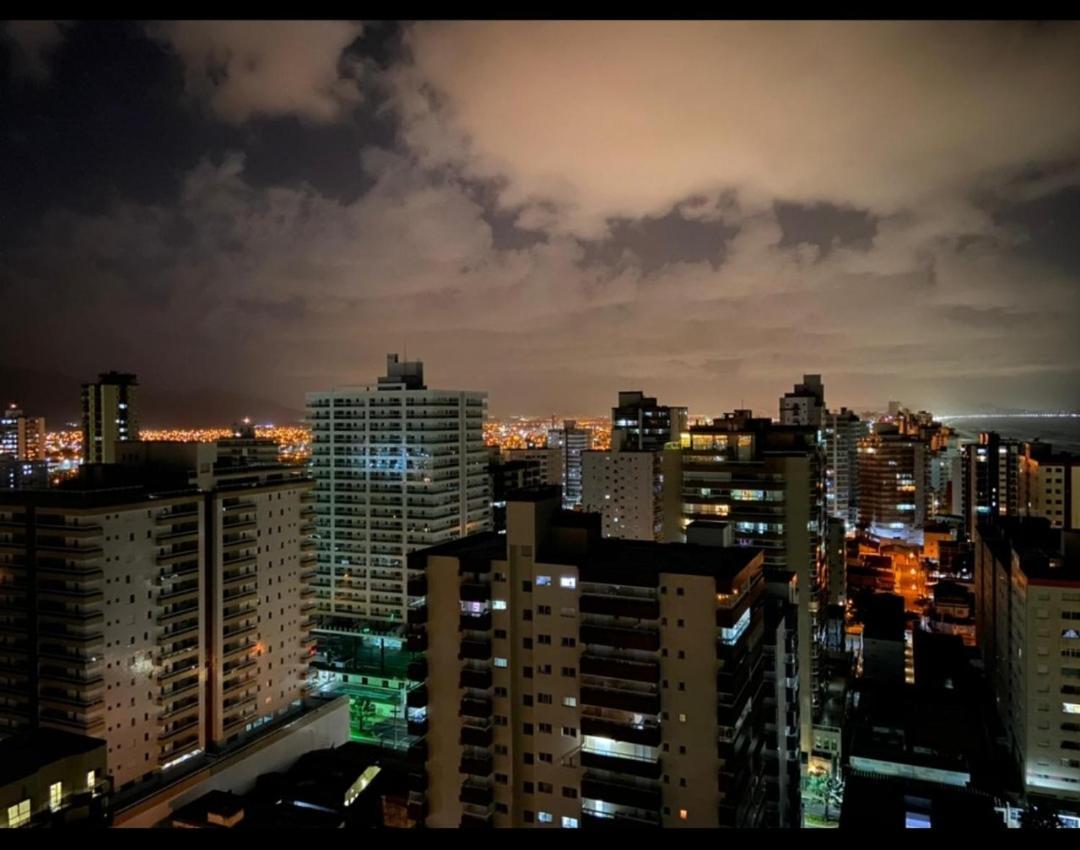 Lindo Apartamento Pe Na Areia Praia Grande  Exterior photo